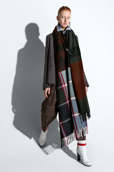 Look 10